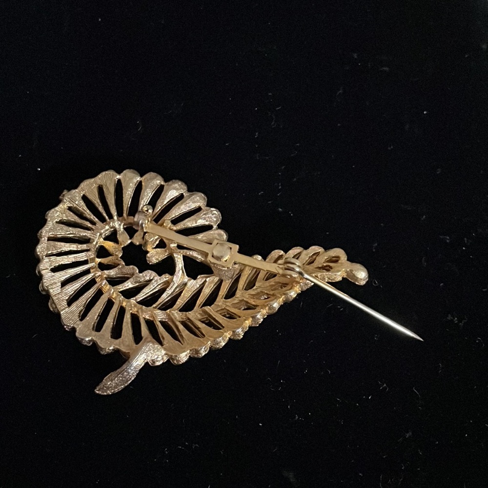 Vintage brooche gold tone - Picture 4 of 4